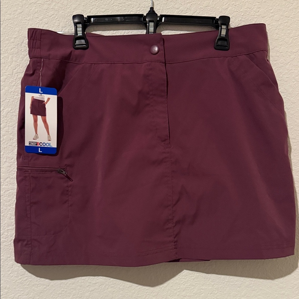 Cool Women's Burgundy Skort